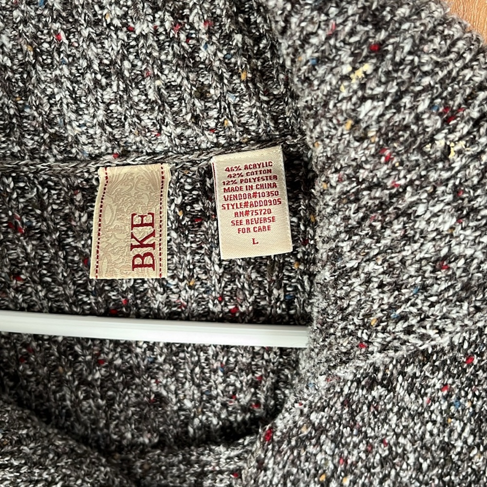 BKE Large sweater double breasted buttons. Unique colors, very soft arms. LNC - Picture 2 of 4
